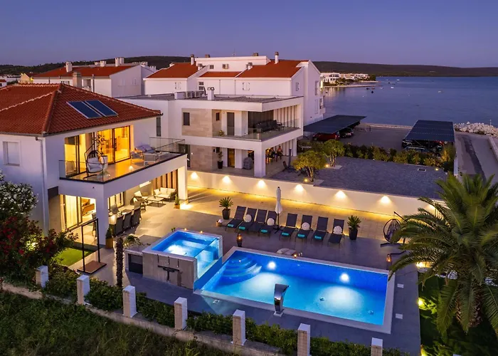Villa Seaside Luxury With A Swimming Pool Sukosan, Zadar - 22250 Sukošan