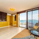 Villa Seaside Luxury With A Swimming Pool - Zadar - 22250