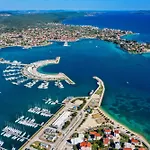 Seaside Luxury With A Swimming Pool - Zadar - 22250 Sukošan