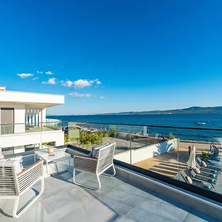 Seaside Luxury With A Swimming Pool Sukosan, Zadar - 22250 *