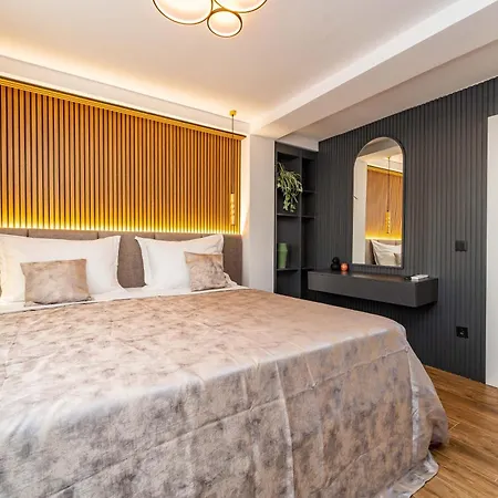 Seaside Luxury With A Swimming Pool Sukosan, Zadar - 22250 וילה *