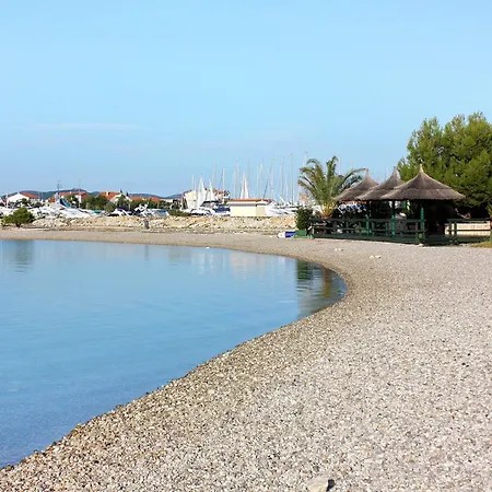 Seaside Luxury With A Swimming Pool Sukosan, Zadar - 22250