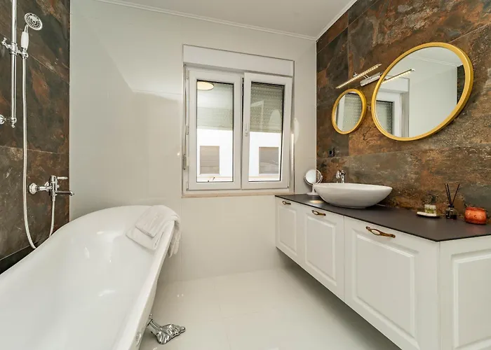 Seaside Luxury With A Swimming Pool Sukosan, Zadar - 22250 *