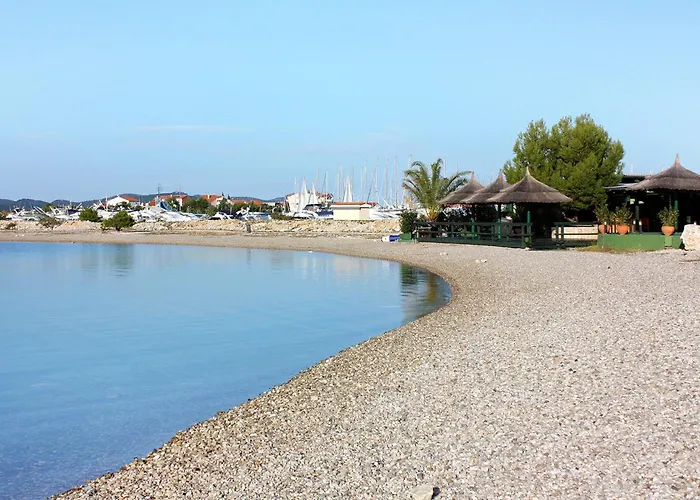Seaside Luxury With A Swimming Pool Sukosan, Zadar - 22250
