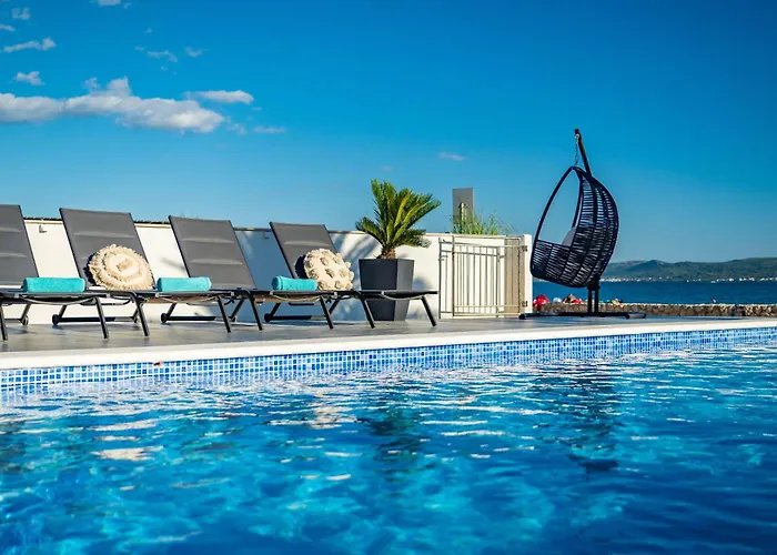 Seaside Luxury With A Swimming Pool Sukosan, Zadar - 22250 וילה