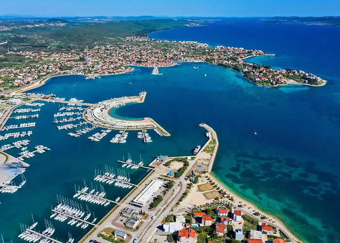 Seaside Luxury With A Swimming Pool Sukosan, Zadar - 22250 Sukosan